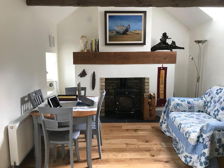 An Bothan-Cosy Cottage In The Cooley Mountains دوندالك المظهر الخارجي الصورة